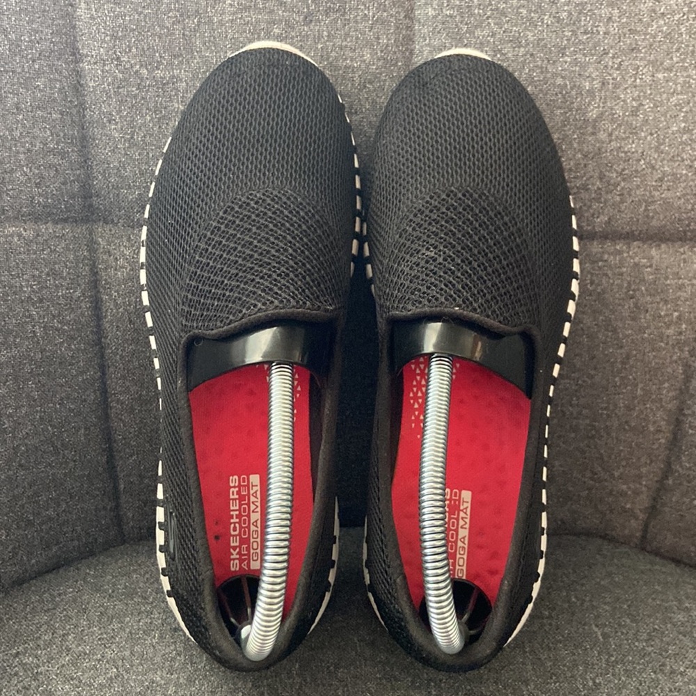 SKECHERS “GOGA” Black Go Walk Slip-On Sneakers Size 8 - Picture 5 of 7